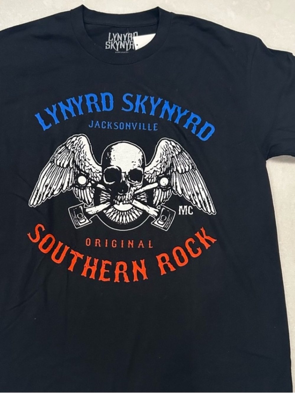 Lynyrd Skynyrd T-shirt men’s large unisex southern rock band classic NWT tee